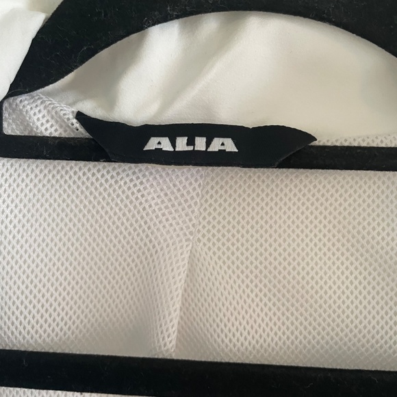 5 for $15 XL very lightweight summer jacket - Picture 2 of 3